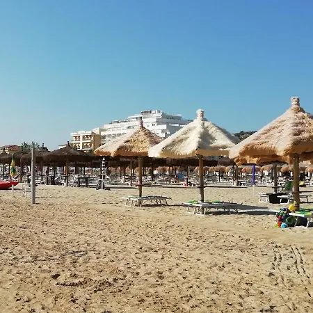 Alojamento de Acomodação e Pequeno-almoço Silvi D'amare 3*