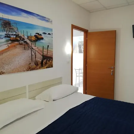 Alojamento de Acomodação e Pequeno-almoço Silvi D'amare Silvi Marina